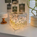 Luminária Cubo de Tulipas 3D LED com Efeito Infinito
