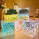 Luminária Cubo de Tulipas 3D LED com Efeito Infinito